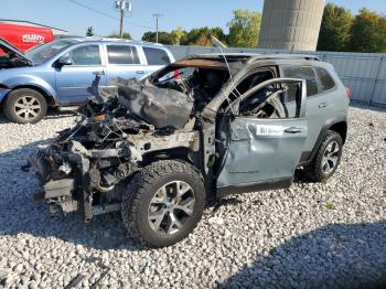  Salvage Jeep Cherokee