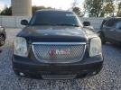 GMC Yukon Denali Image 10