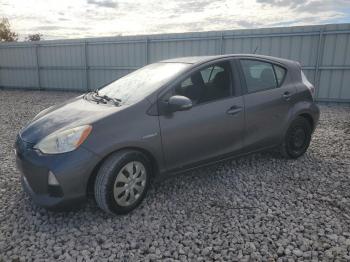  Salvage Toyota Prius