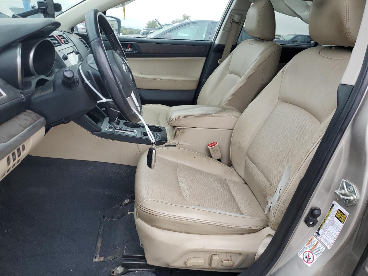 Subaru Outback 2.5i Limited Image 9