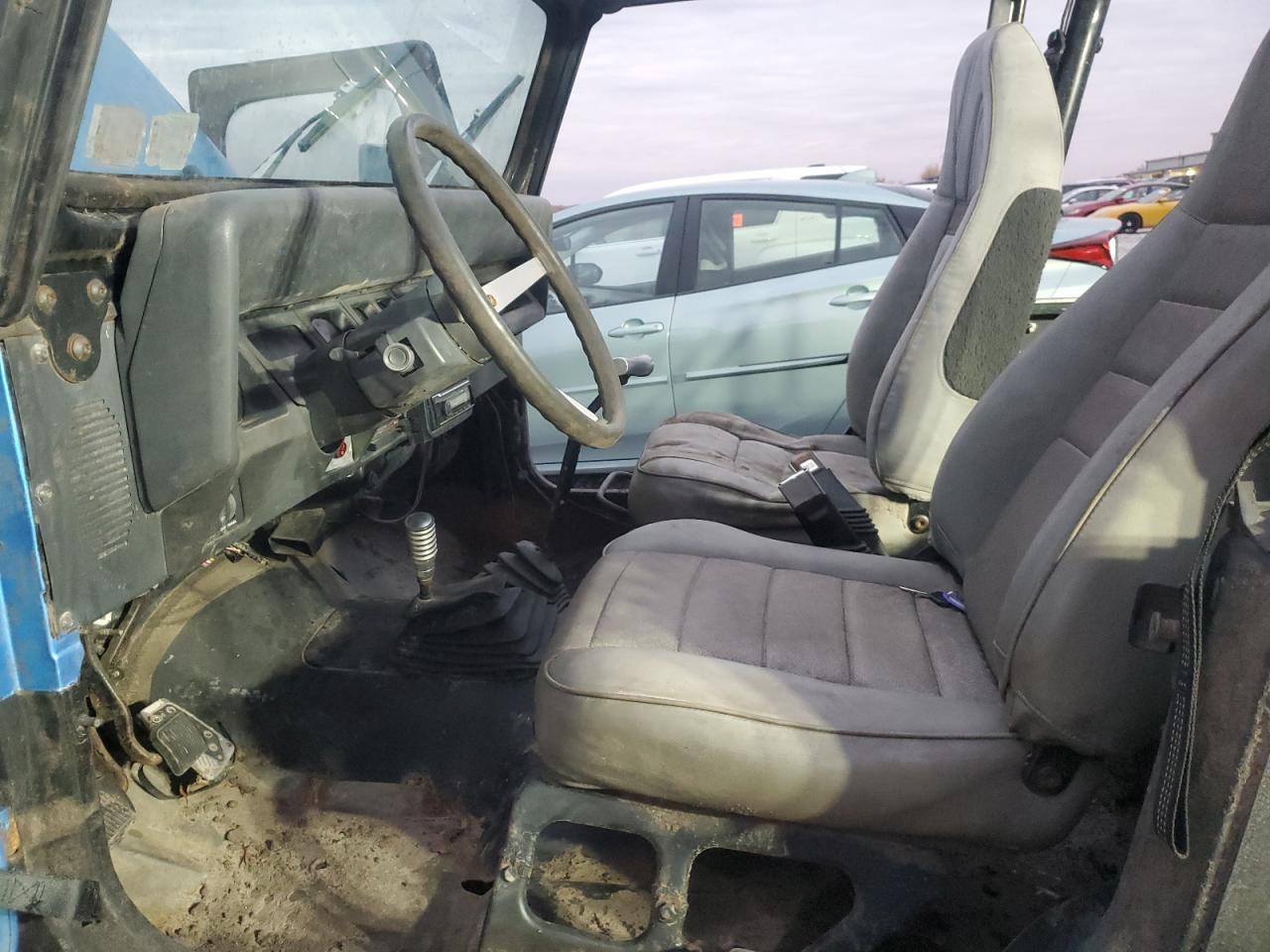 Jeep Wrangler S Image 3