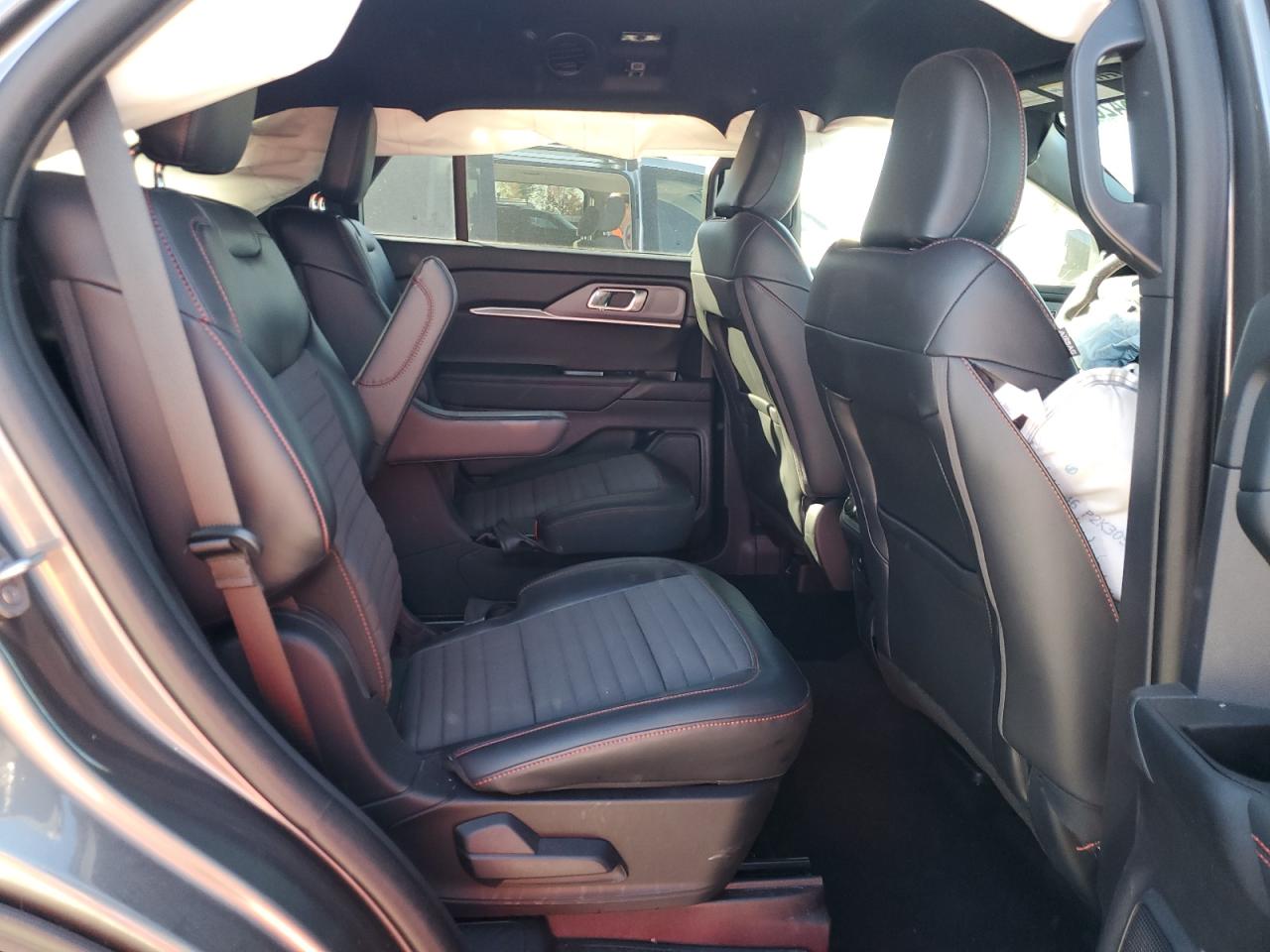 Ford Explorer St-line Image 7