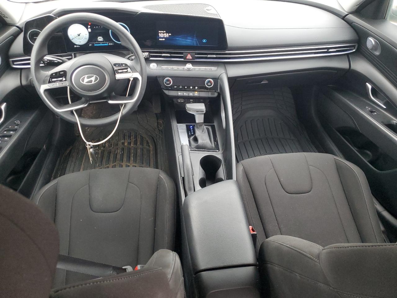 Hyundai ELANTRA Sel Image 6