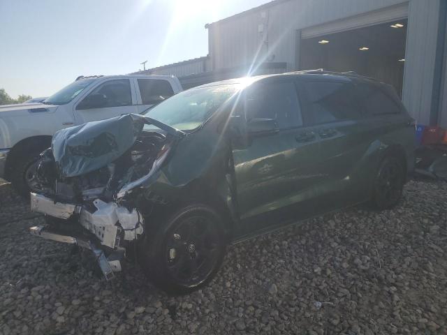  Salvage Toyota Sienna