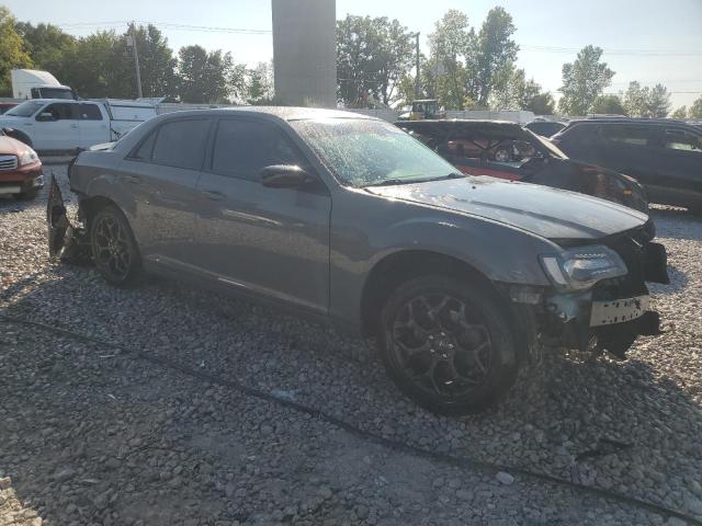 Chrysler 300 Touring Image 13