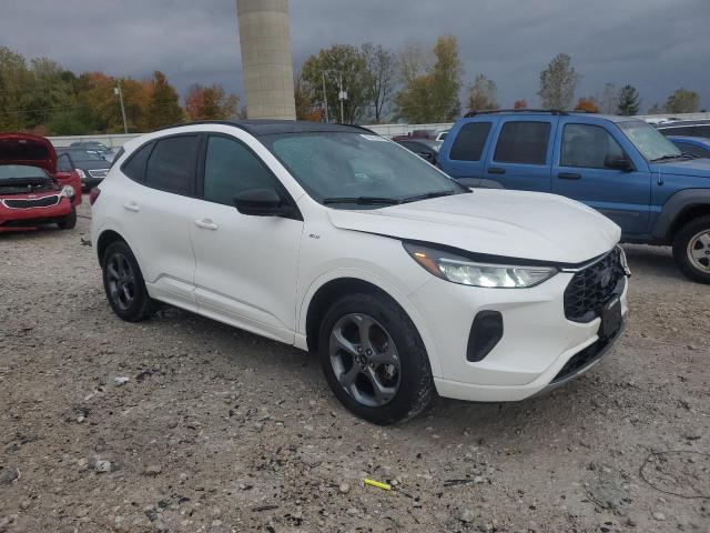 Ford Escape St Line Image 14
