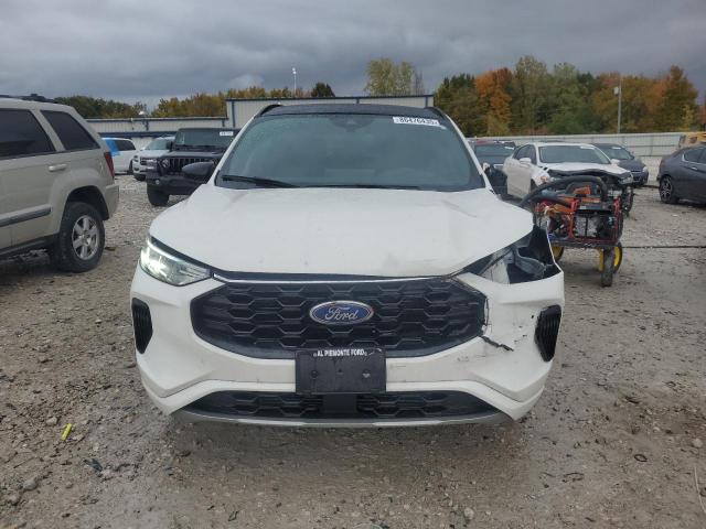 Ford Escape St Line Image 2
