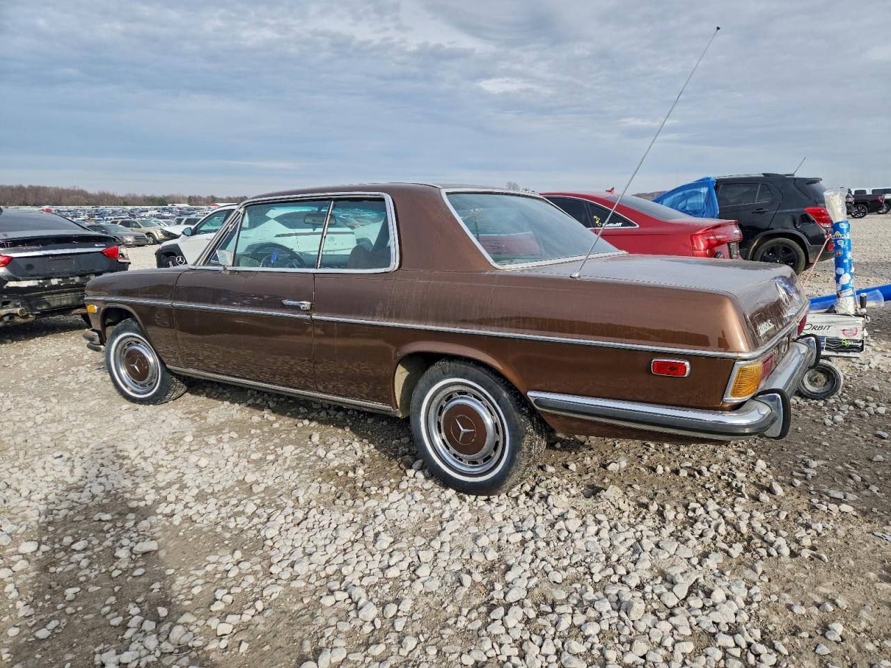 Mercedes-Benz 280-Class Image 2