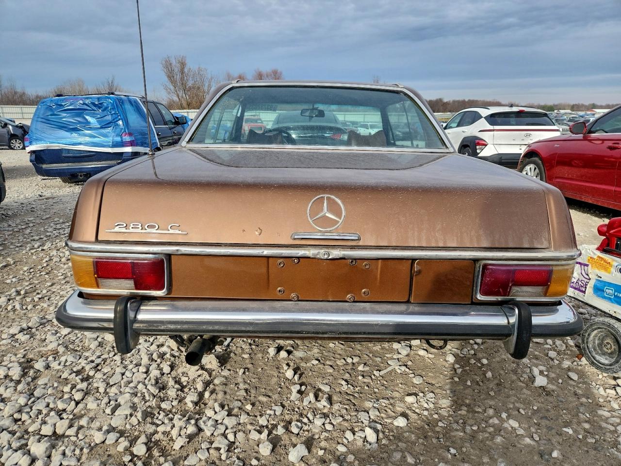Mercedes-Benz 280-Class Image 6