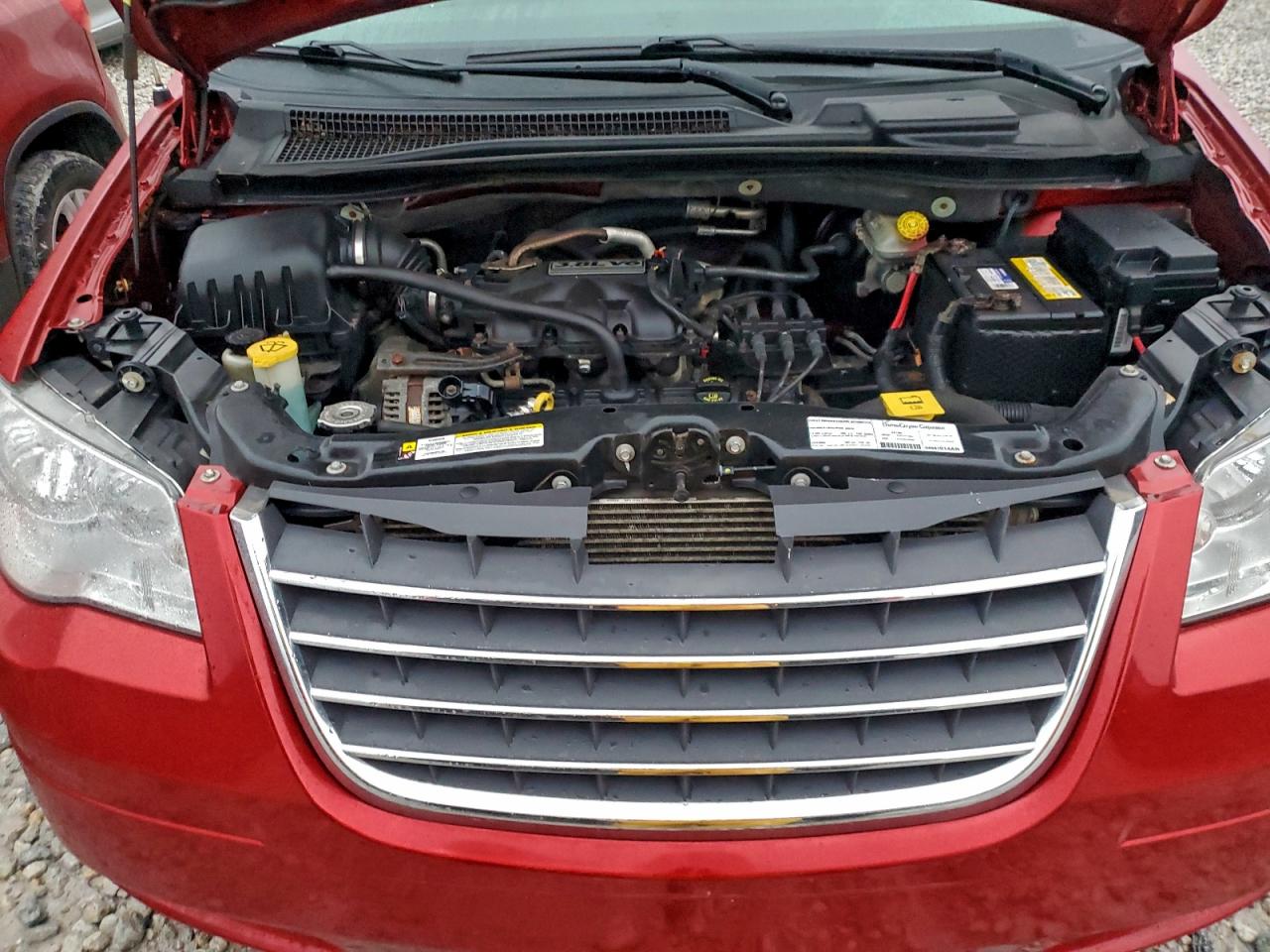 Chrysler Minivan Touring Image 6