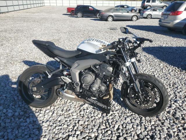  Salvage Triumph Motorcycle Daytona 66