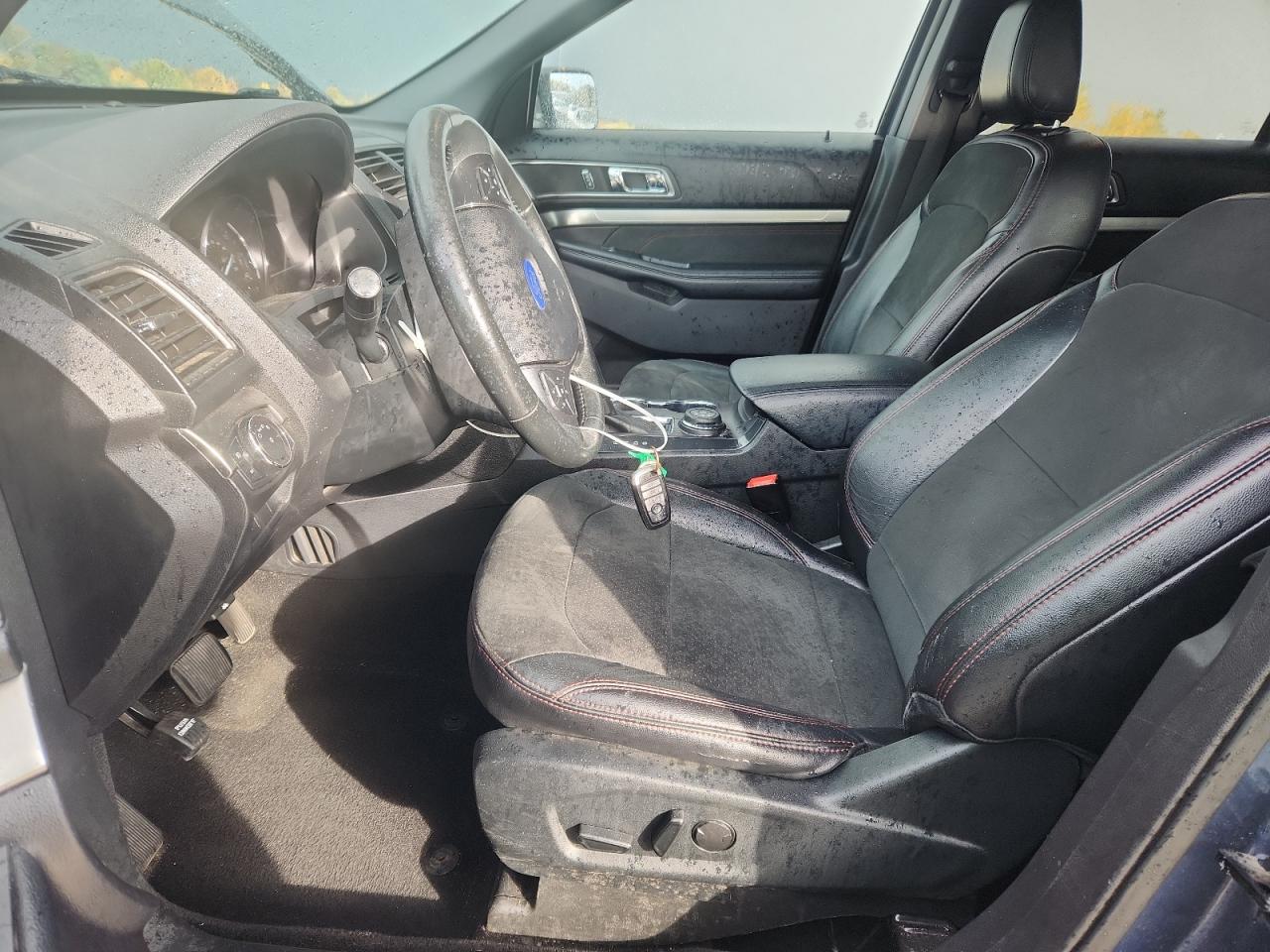 Ford Explorer Xlt Image 13