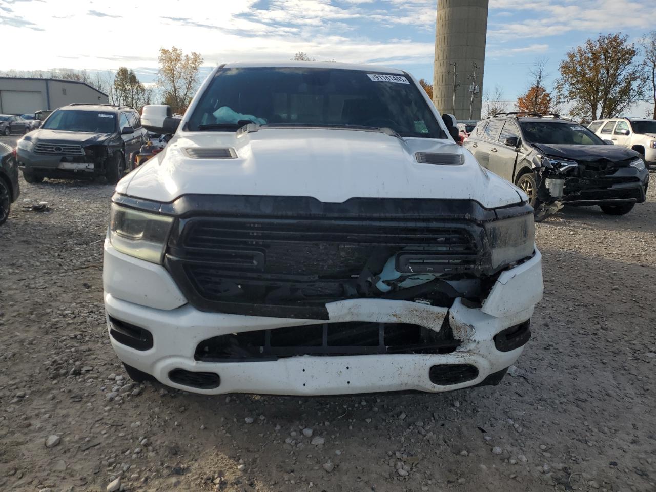 Ram 1500 Laramie Image 8