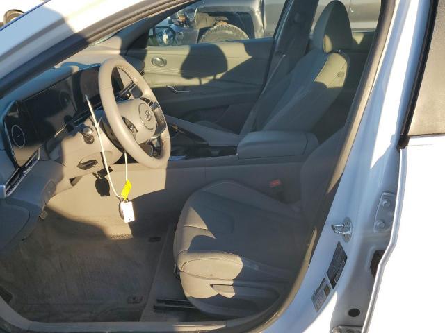 Hyundai ELANTRA Sel Image 5