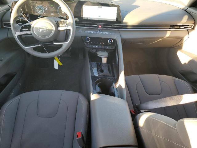 Hyundai ELANTRA Sel Image 9