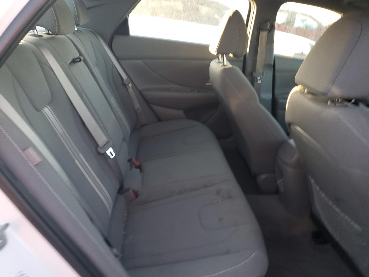 Hyundai ELANTRA Sel Image 6