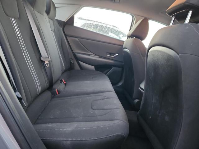 Hyundai ELANTRA Sel Image 8