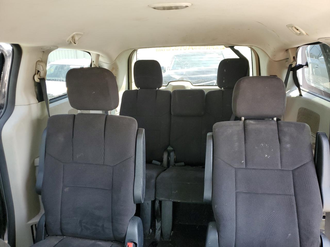 Dodge Caravan Express Image 9