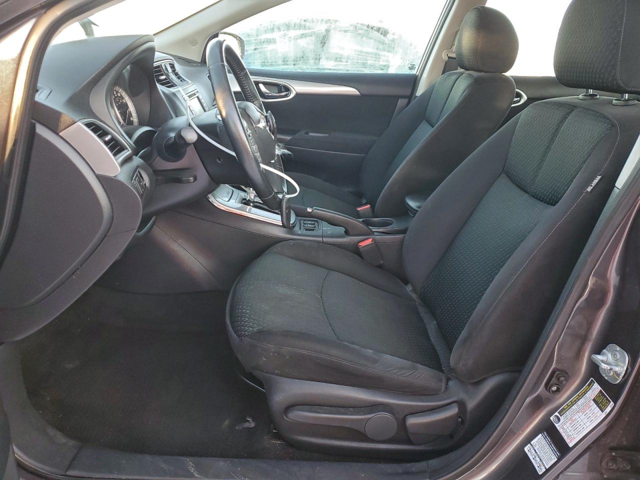 Nissan Sentra S Image 9