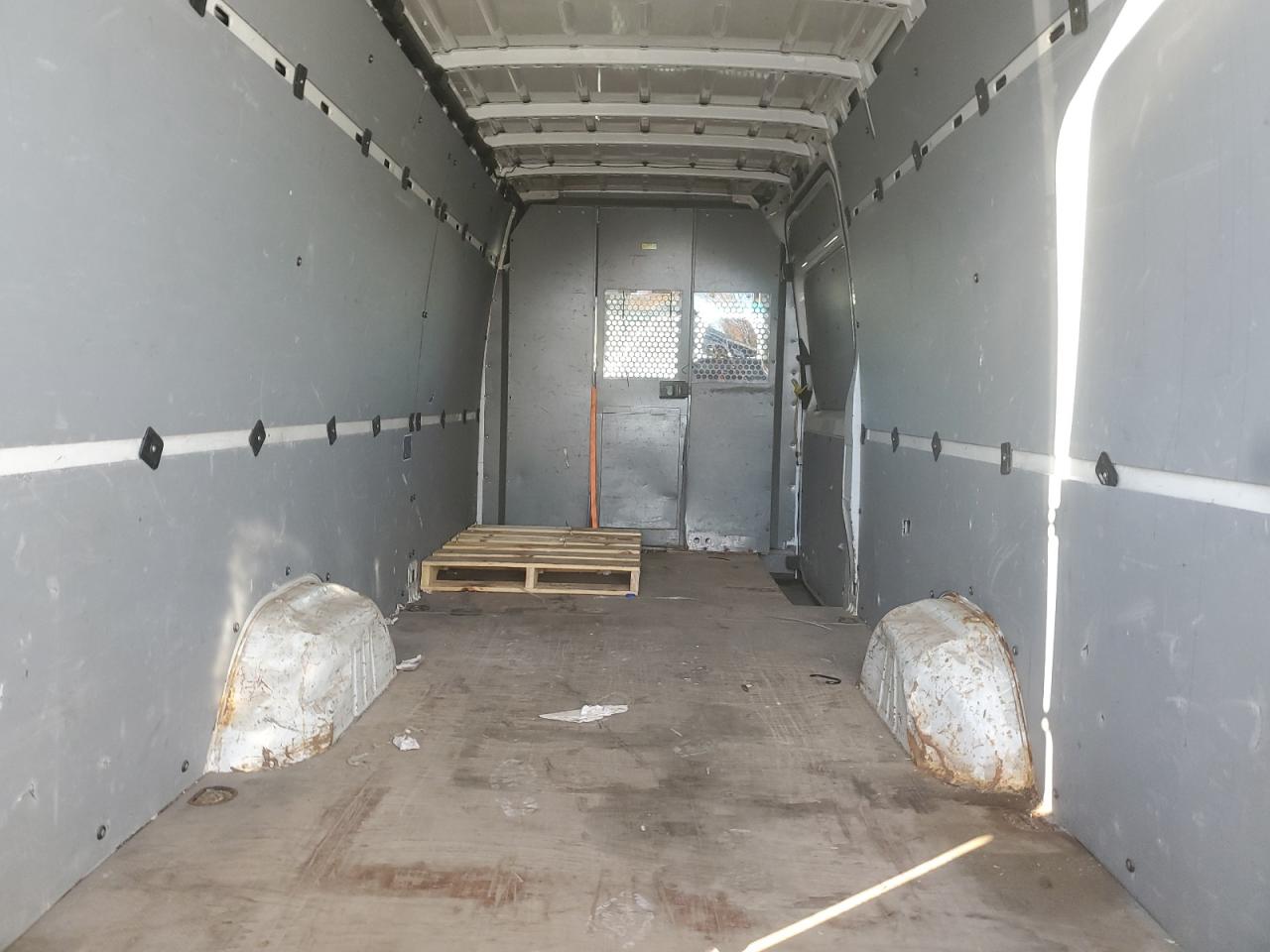 Freightliner Sprinter 2500 Image 3