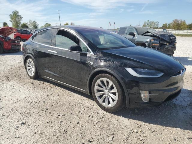 Tesla Model X Image 2