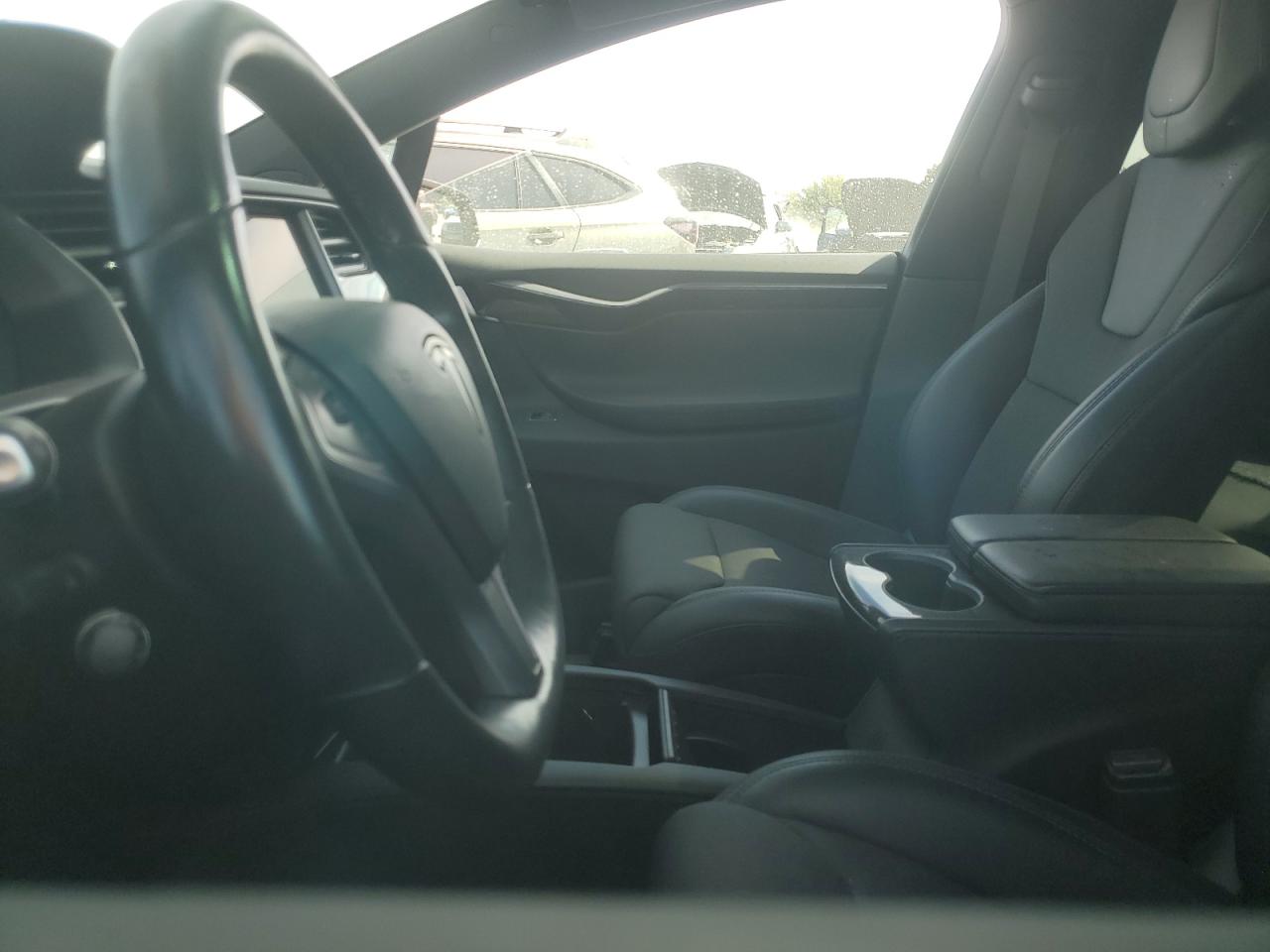 Tesla Model X Image 12