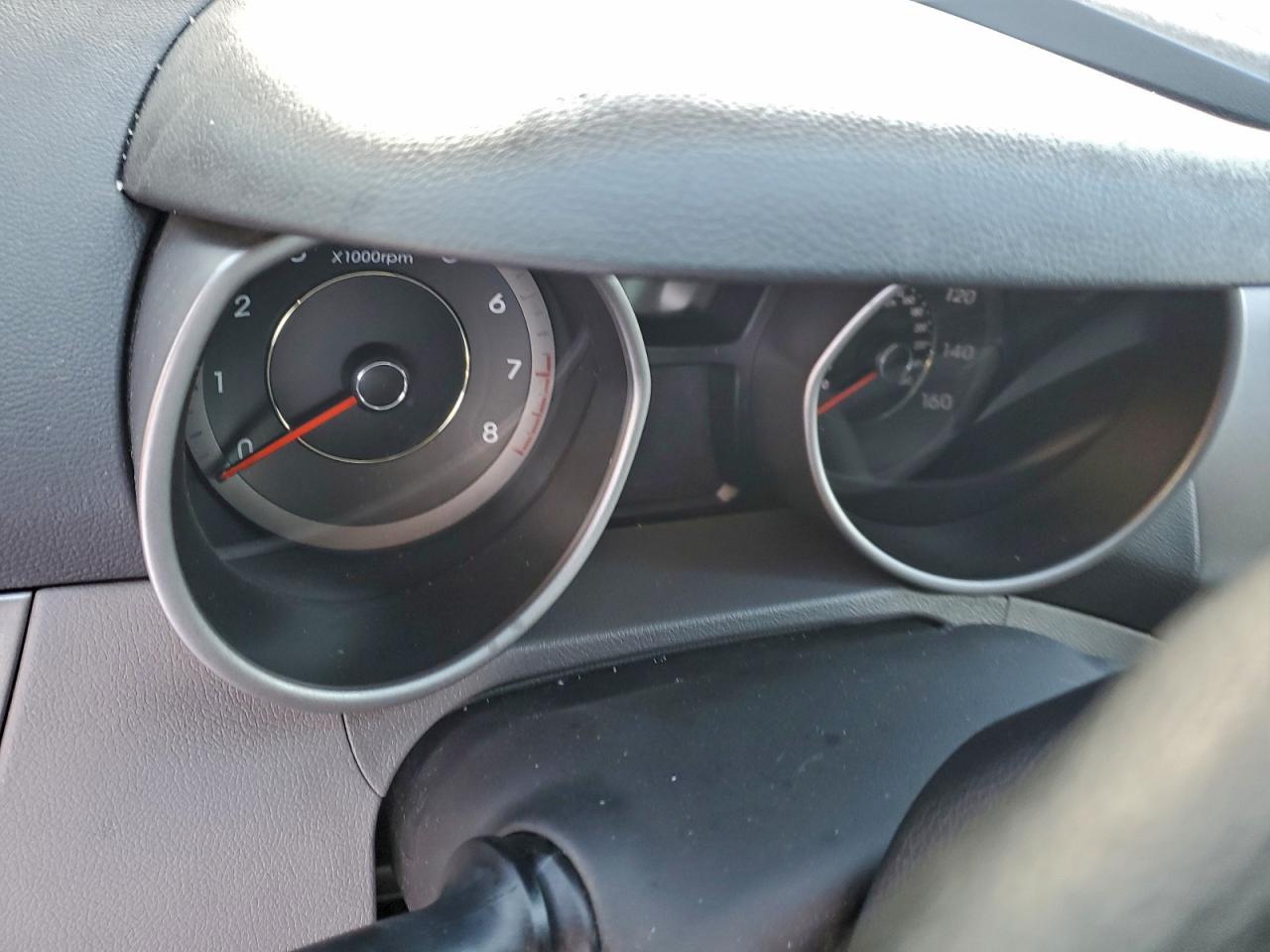 Hyundai ELANTRA Gls Image 8