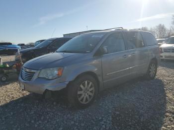  Salvage Chrysler Minivan