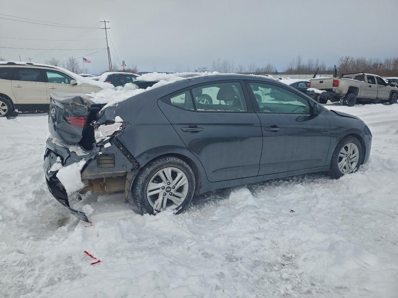 Hyundai ELANTRA Sel Image 12