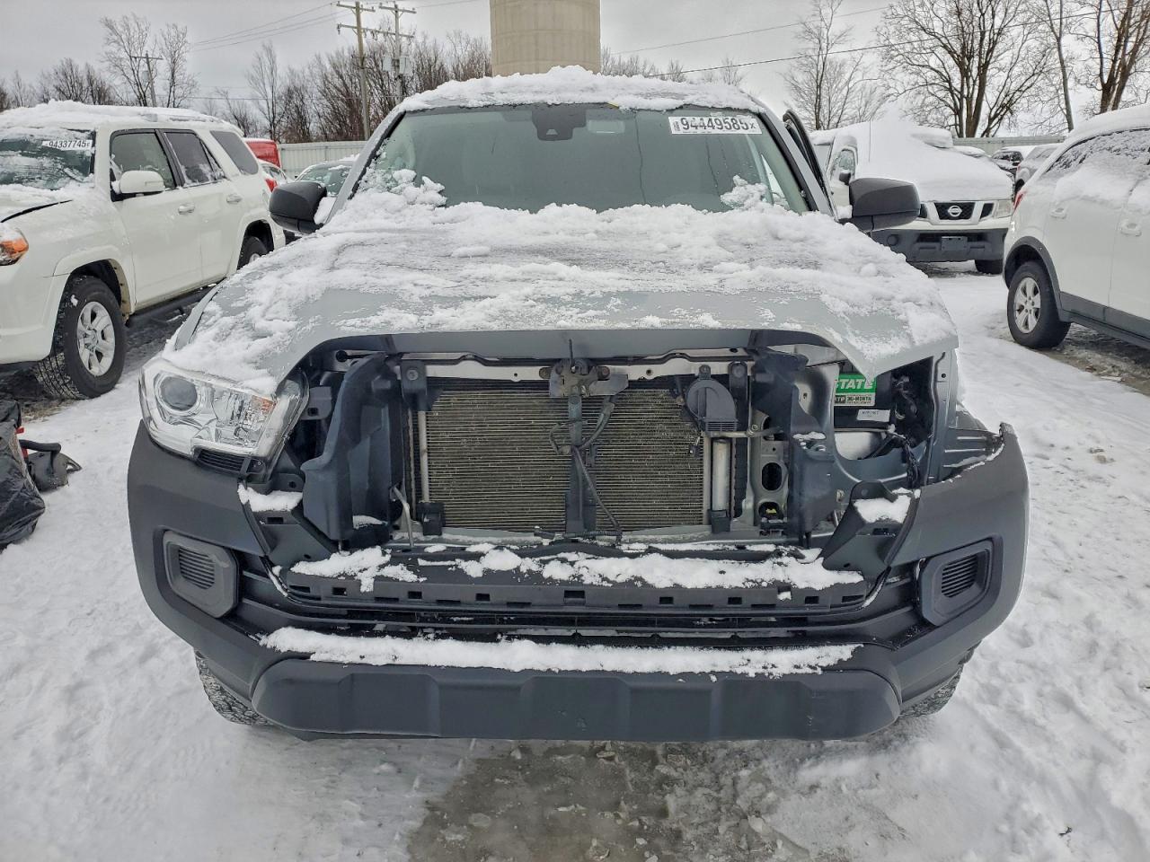 Toyota Tacoma Access Cab Image 2