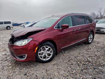  Salvage Chrysler Pacifica
