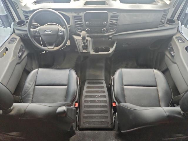 Ford Transit T-250 Image 3
