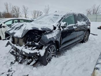 Salvage Ford Edge