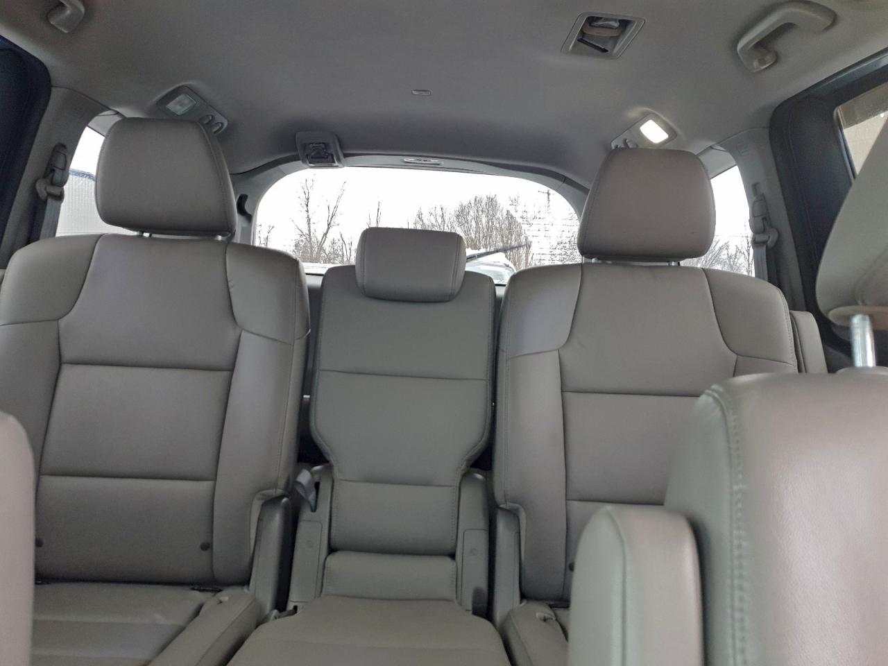 Honda Odyssey Exl Image 10