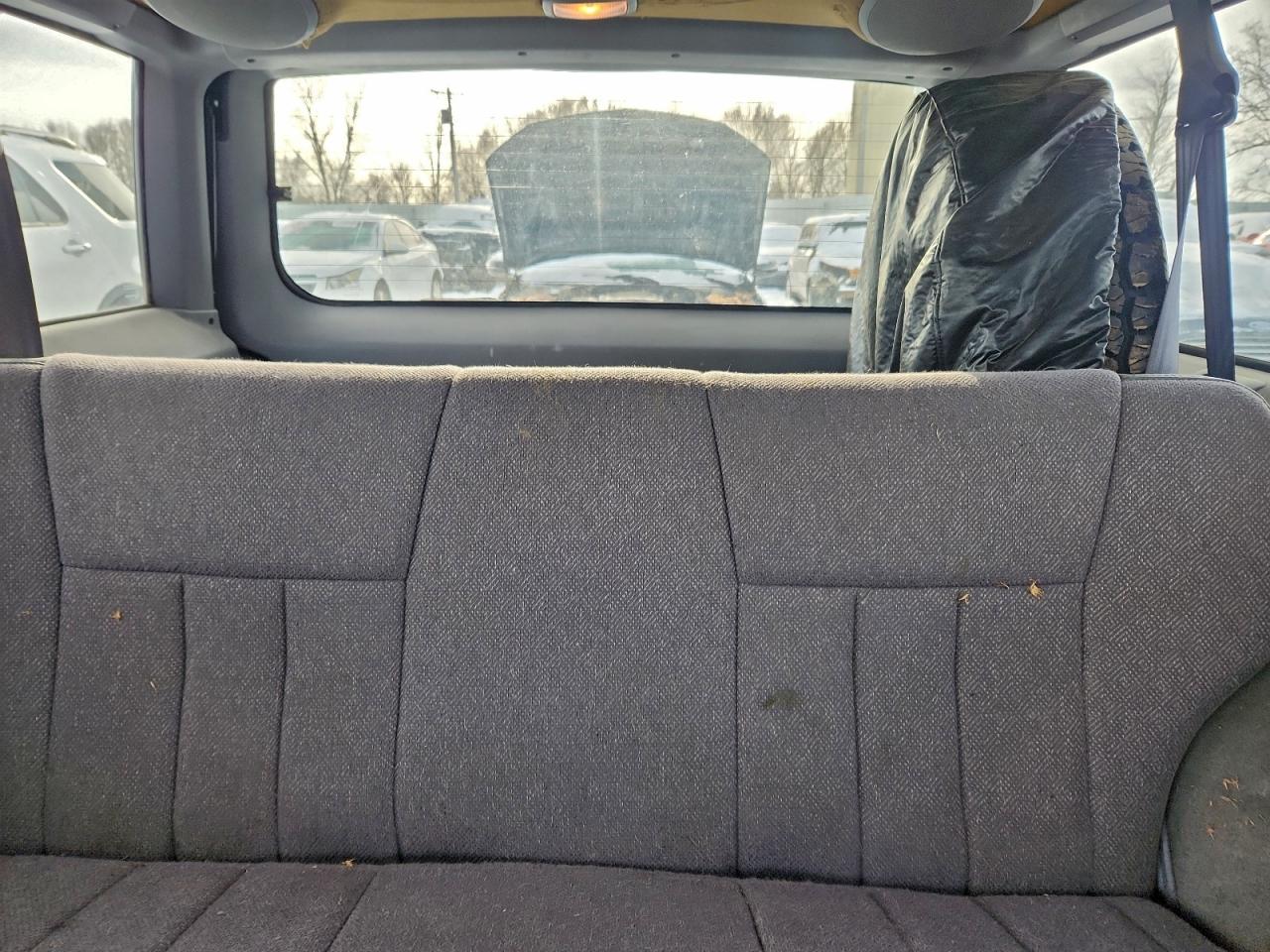 Jeep Grand Cherokee Sport Image 10