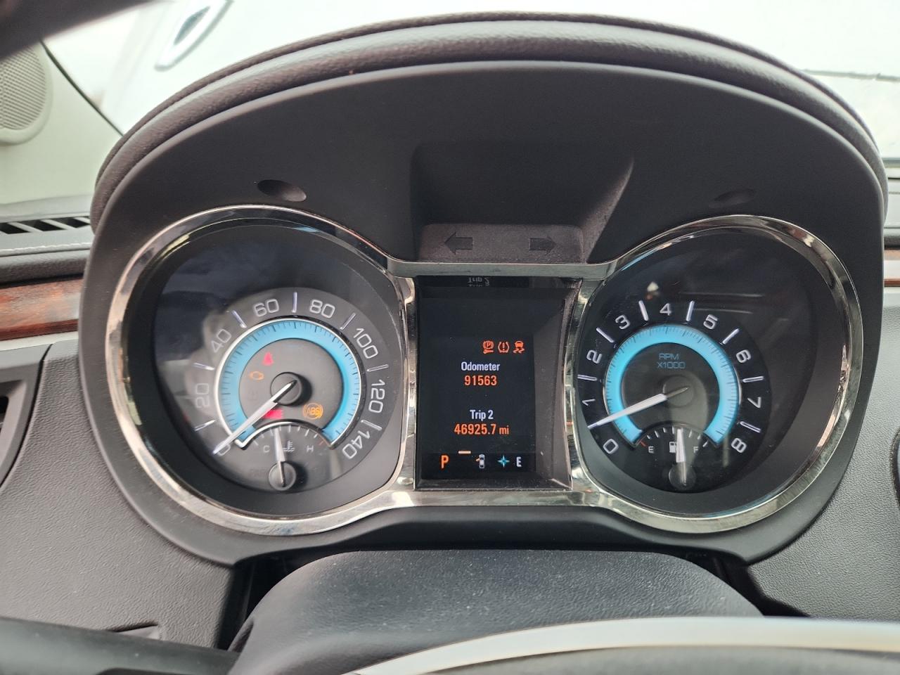 Buick LaCrosse Premium Image 3