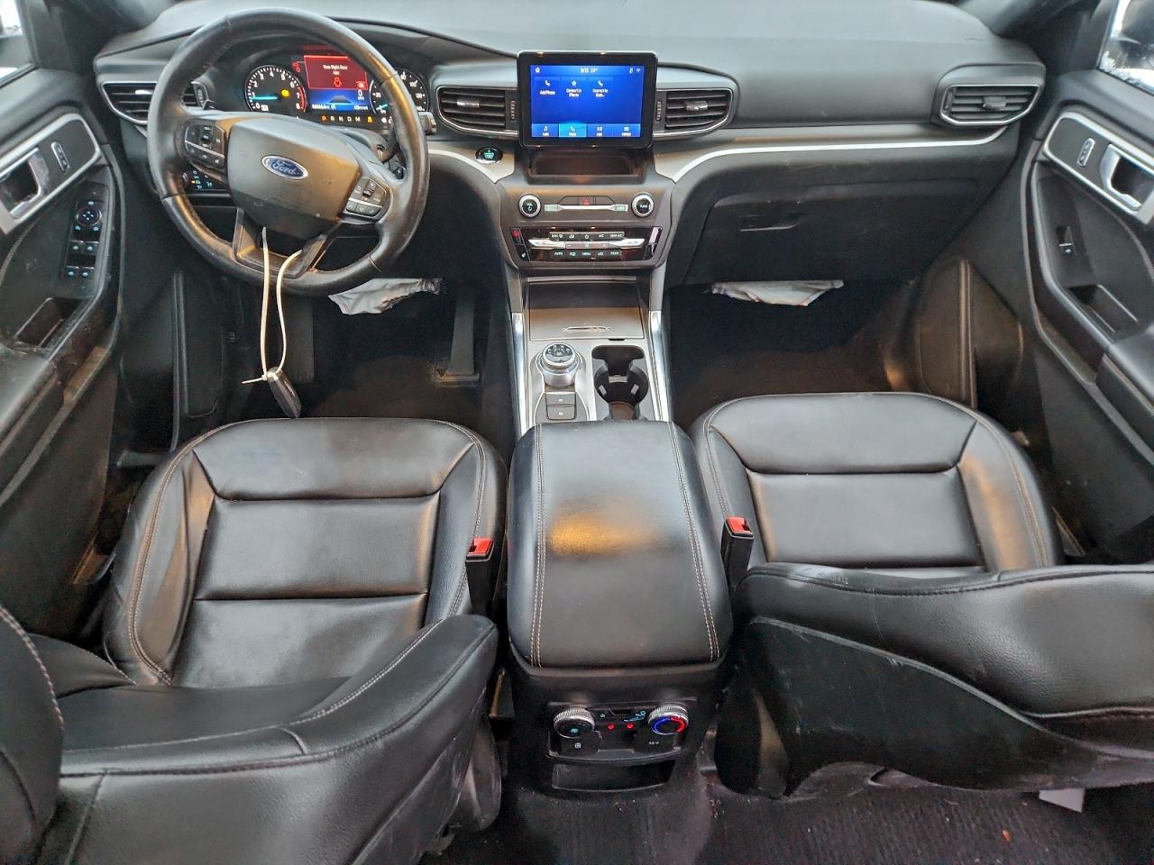 Ford Explorer Xlt Image 4