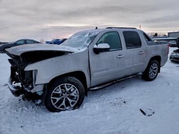  Salvage Chevrolet Avalanche