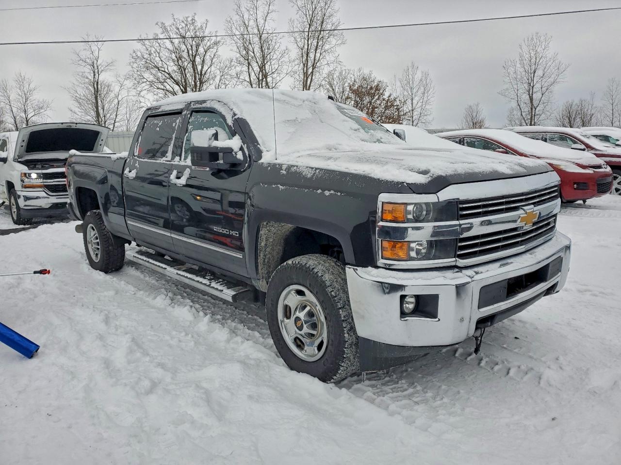 Chevrolet Silverado K2500 Heavy Duty Ltz Image 12