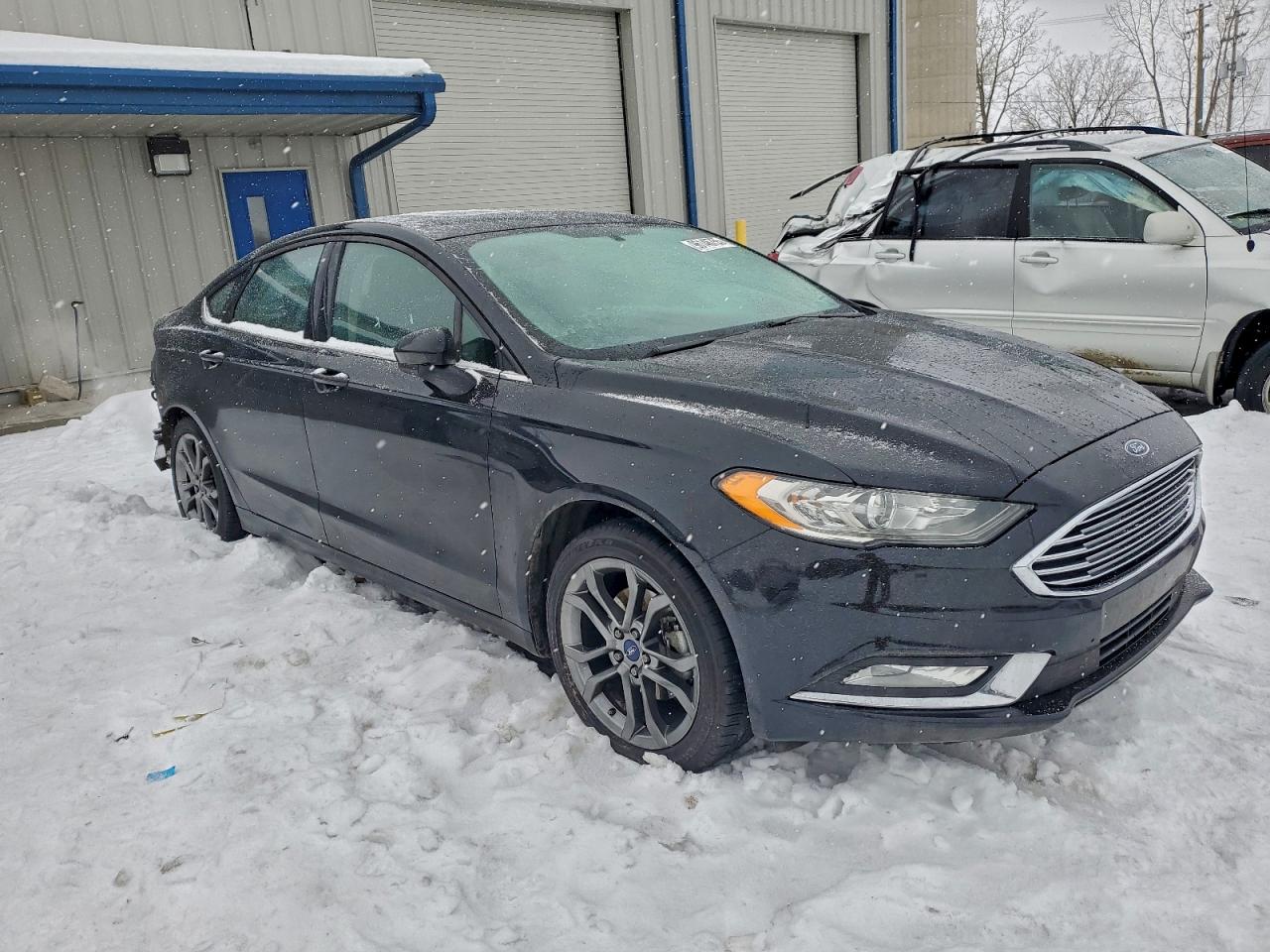 Ford Fusion Se Image 2