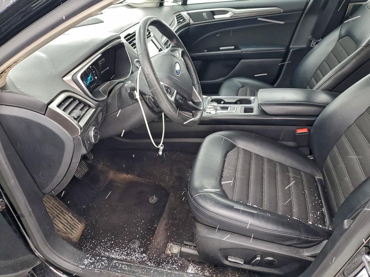 Ford Fusion Se Image 4