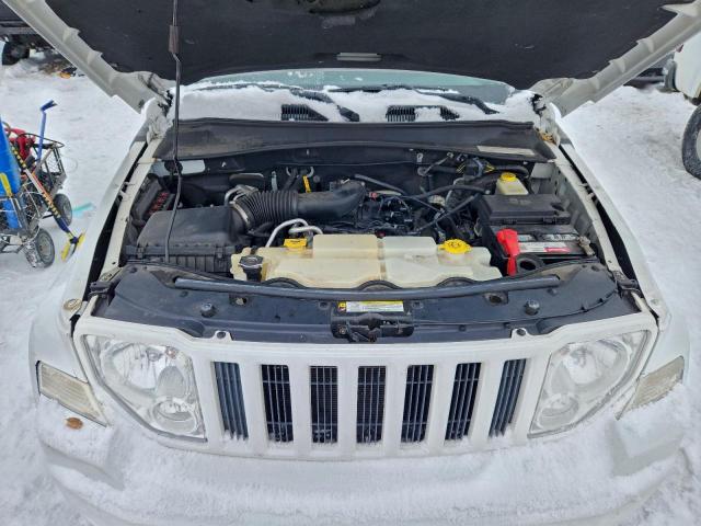 Jeep Liberty Sport Image 11