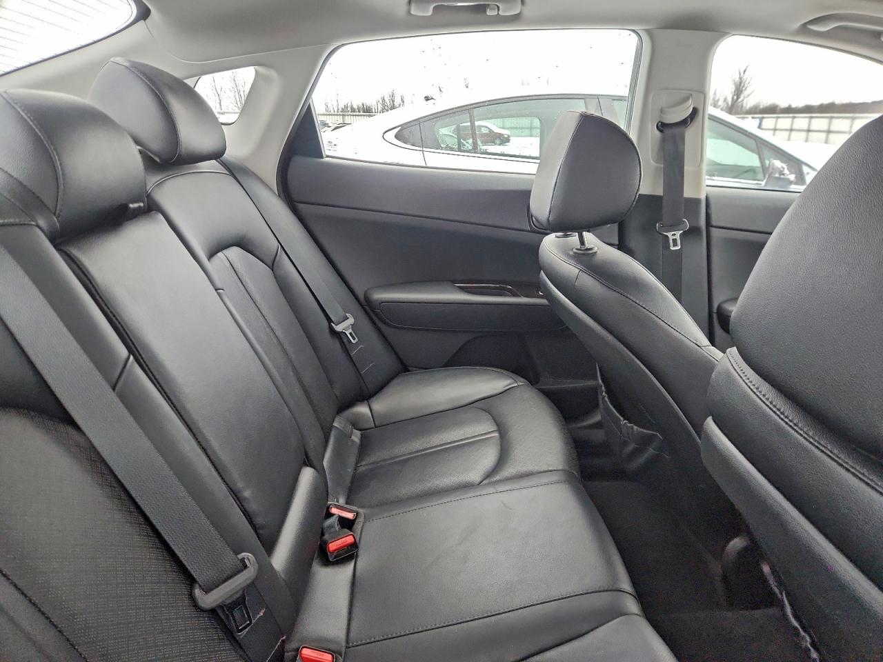 Kia Optima Ex Image 9