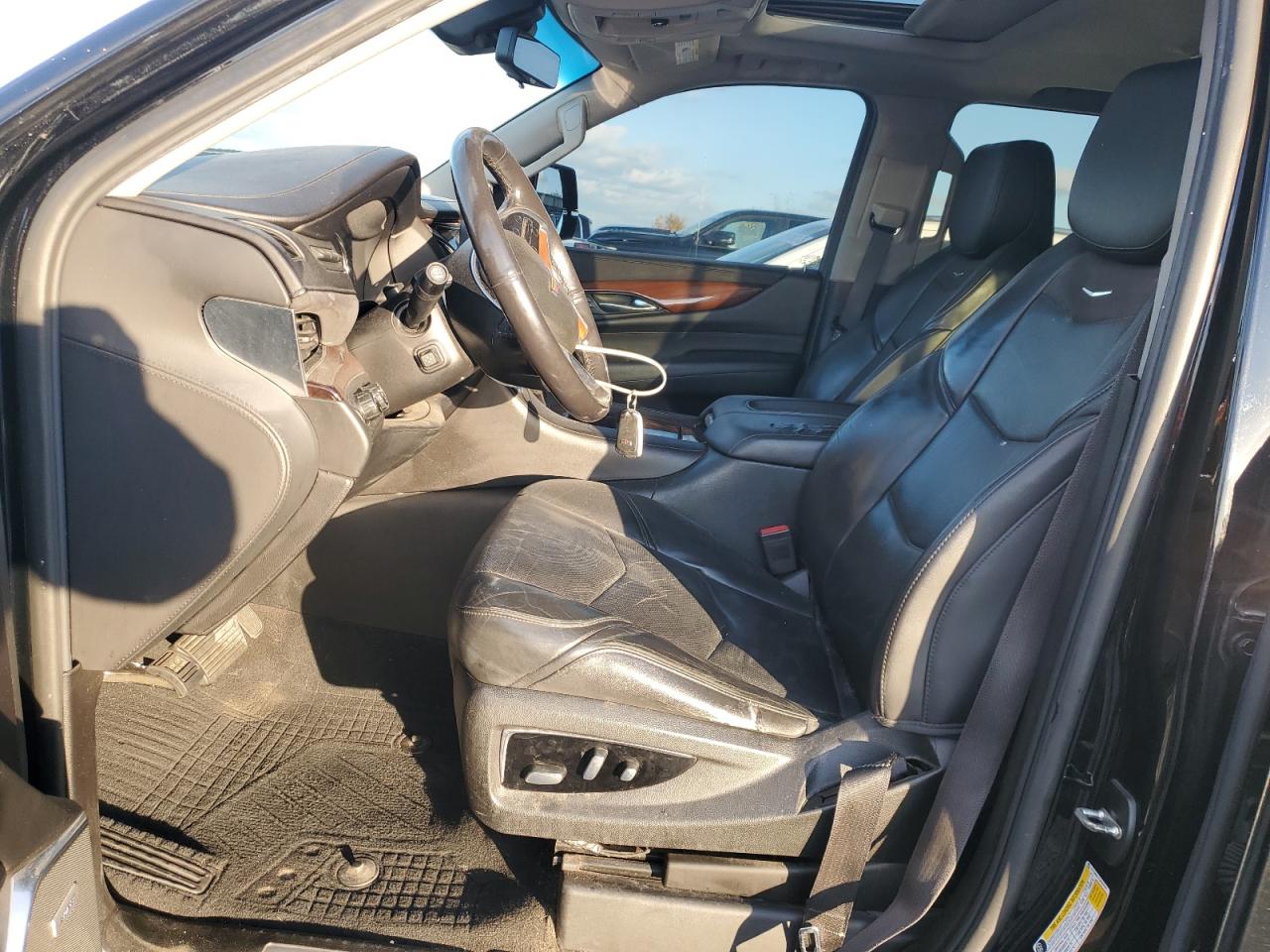 Cadillac Escalade Luxury Image 5