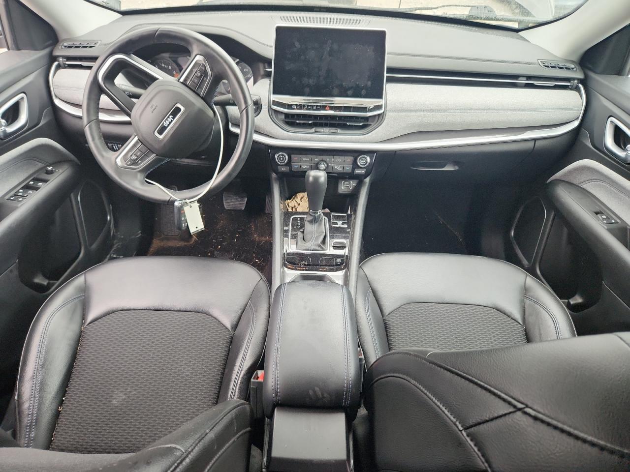 Jeep Compass Latitude Image 7