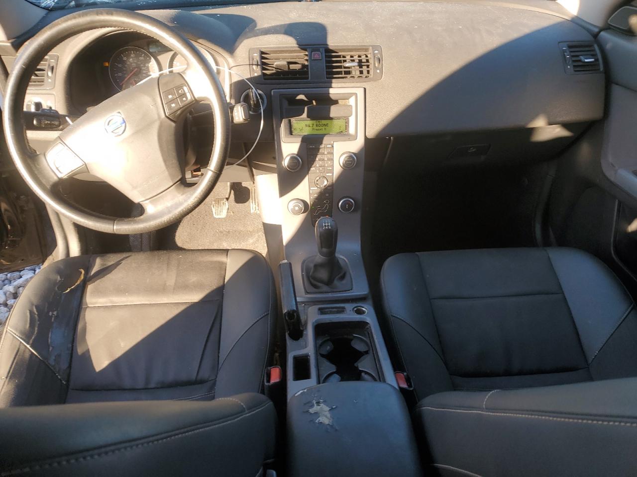 Volvo S40 2.4i Image 7