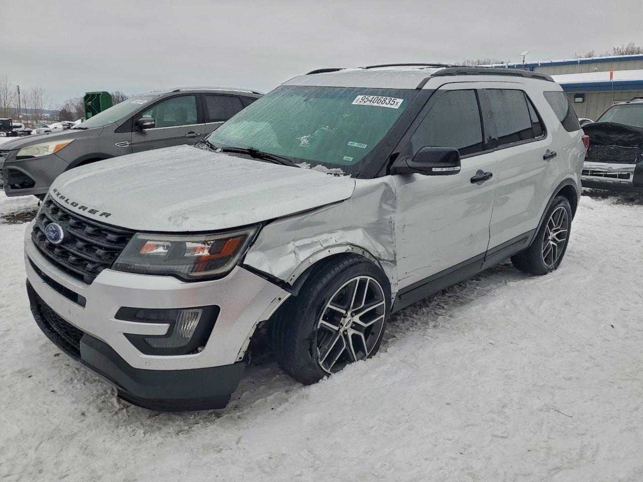 Ford Explorer Sport Image 1