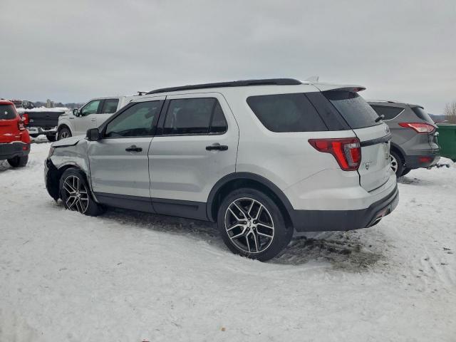 Ford Explorer Sport Image 13