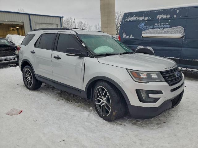 Ford Explorer Sport Image 11