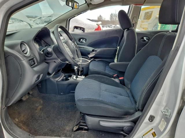 Nissan Versa S Image 3